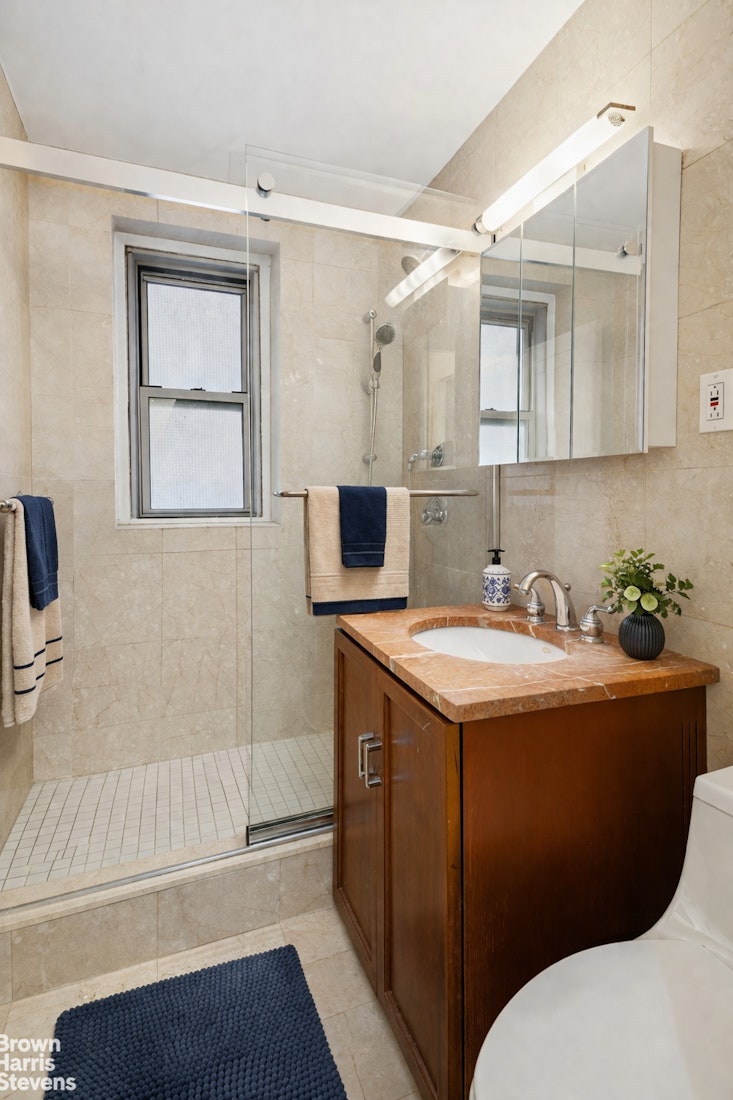 420 East 55th Street Sutton Place New York NY 10022