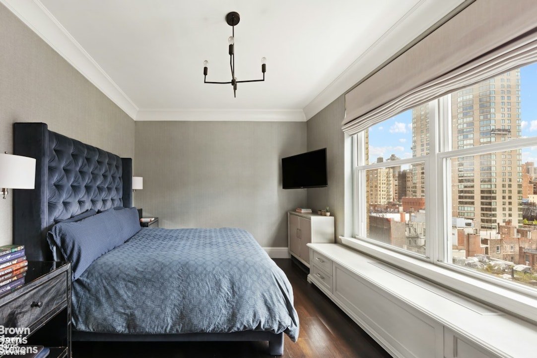 8 East 96th Street 14C Carnegie Hill New York NY 10128