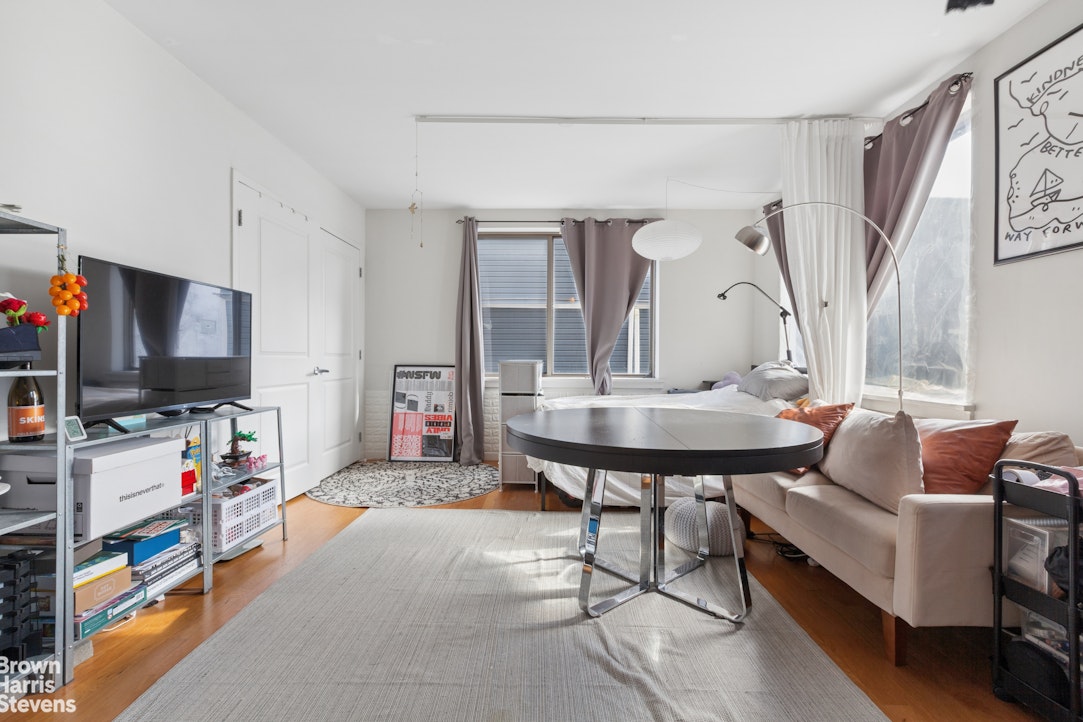 33-30 61st Street 201 Woodside Queens NY 11377