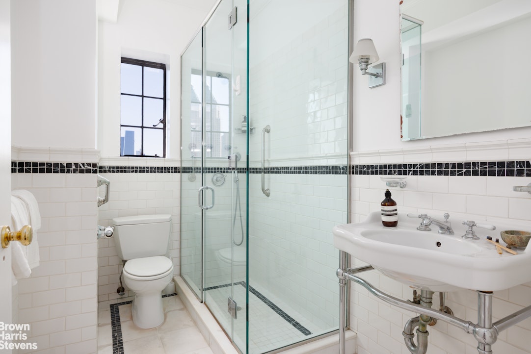 350 West 57th Street 19CD Clinton New York NY 10019