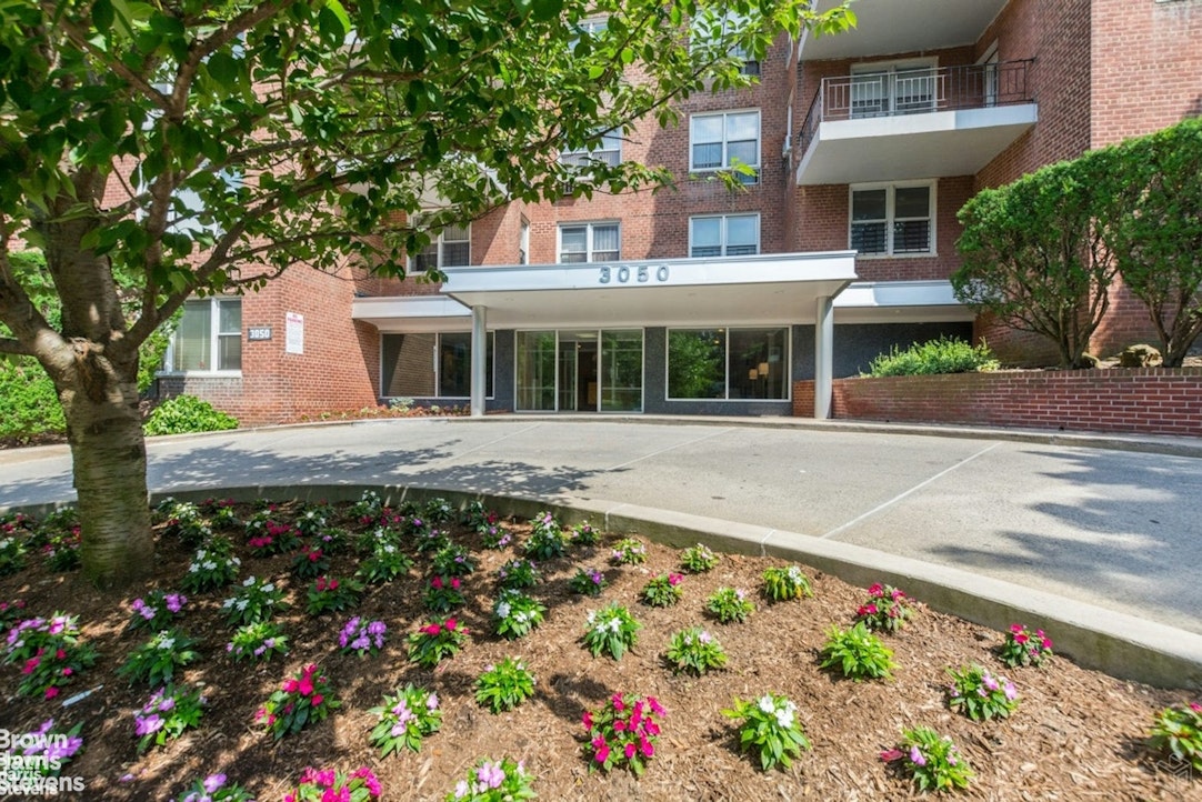 3050 Fairfield Avenue 3F Spuyten Duyvil Bronx NY 10463