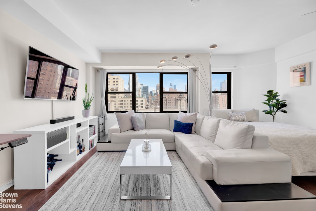 200 East 27th Street Kips Bay New York NY 10016