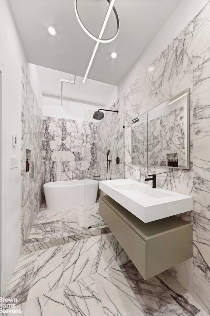 114 Mercer Street Soho New York NY 10012