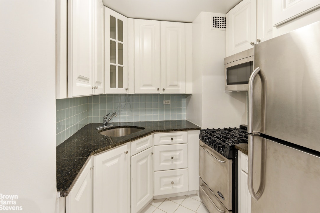 305 East 40th Street 10A Tudor City New York NY 10016