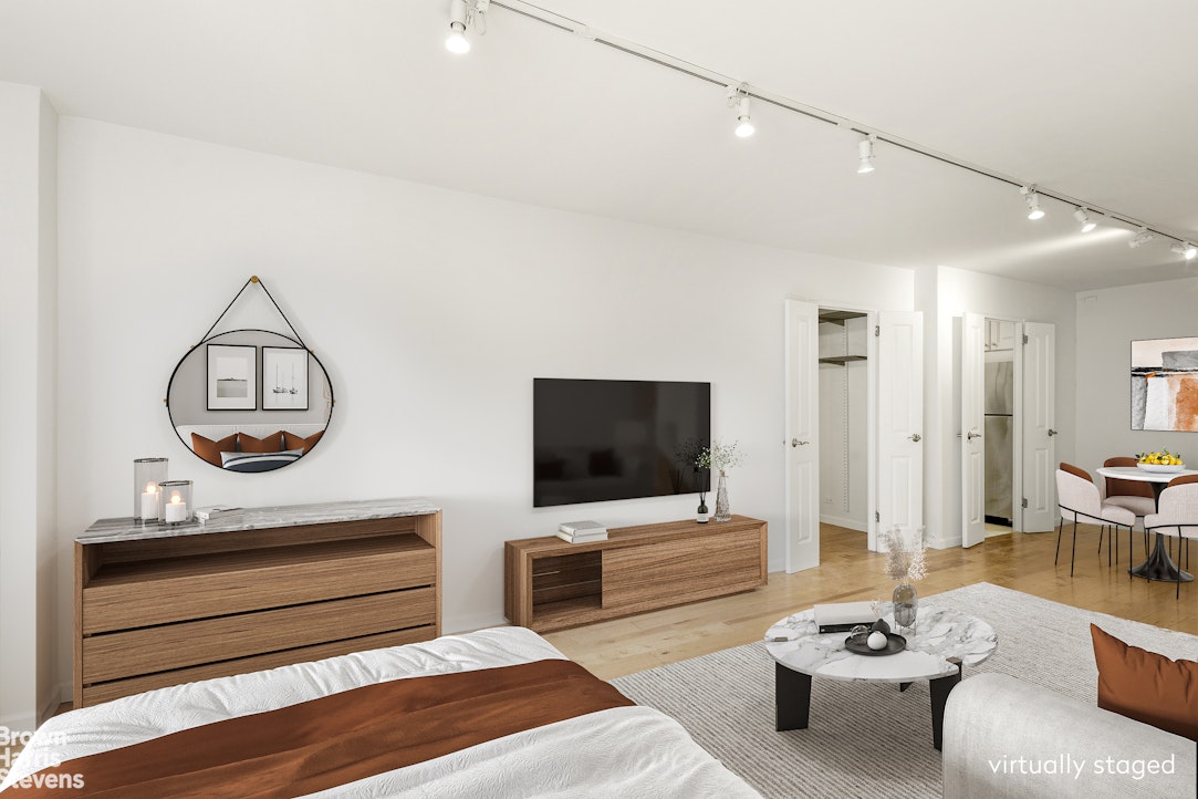 305 East 40th Street 10A Tudor City New York NY 10016