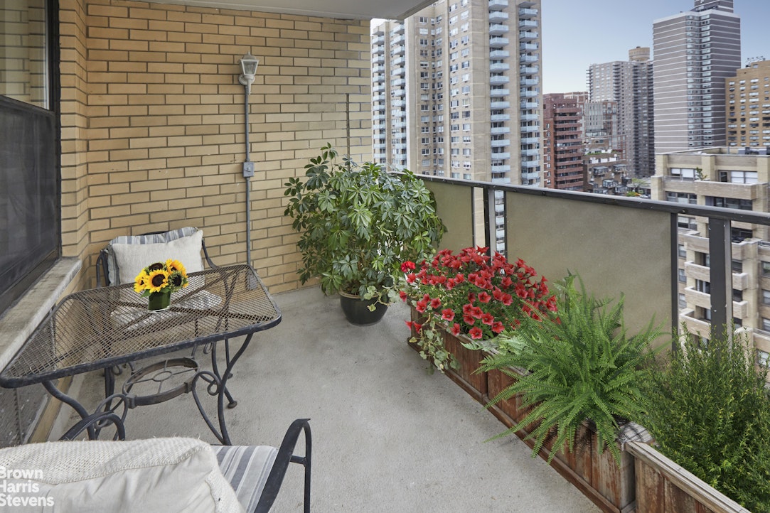 301 East 87th Street 22A Upper East Side New York NY 10128