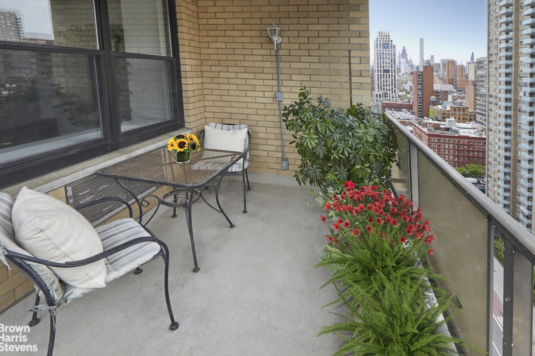 301 East 87th Street 22A Upper East Side New York NY 10128