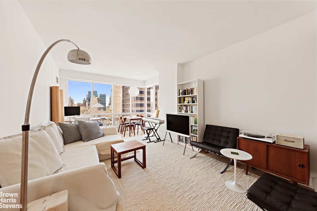 350 West 42nd Street 26D Clinton New York NY 10036