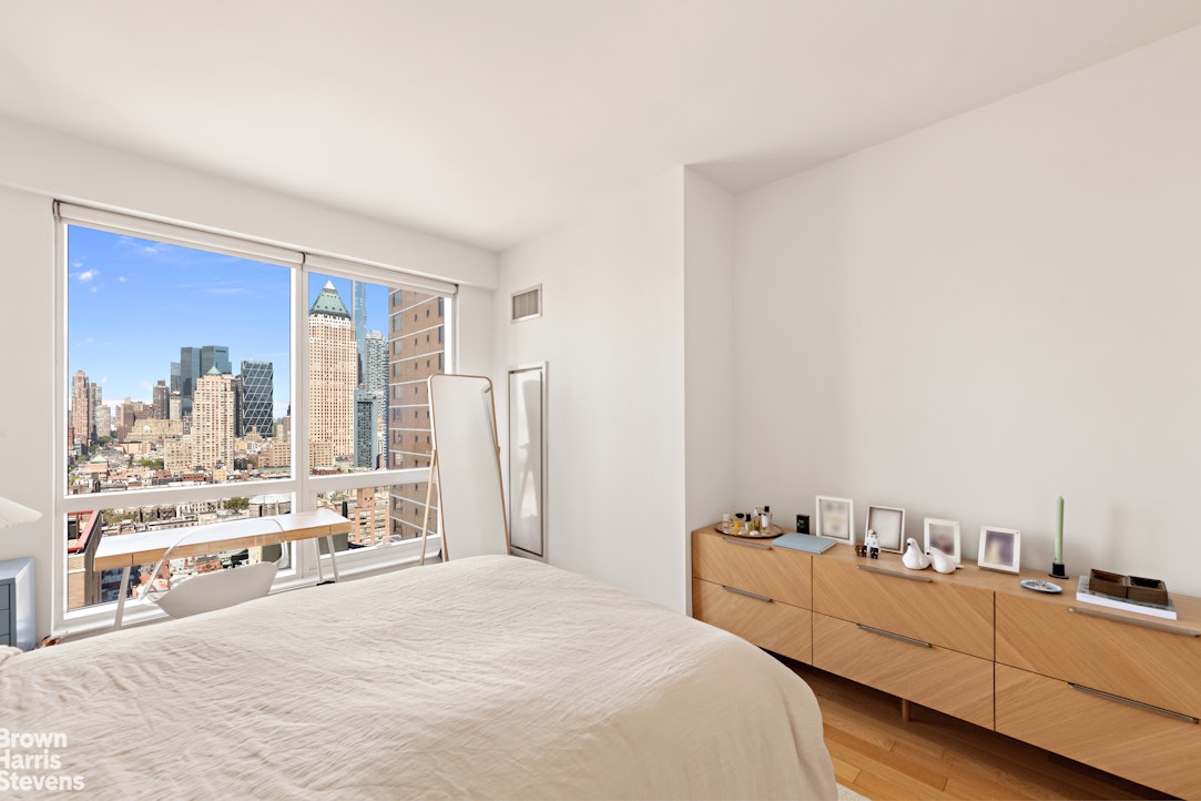 350 West 42nd Street 26D Clinton New York NY 10036