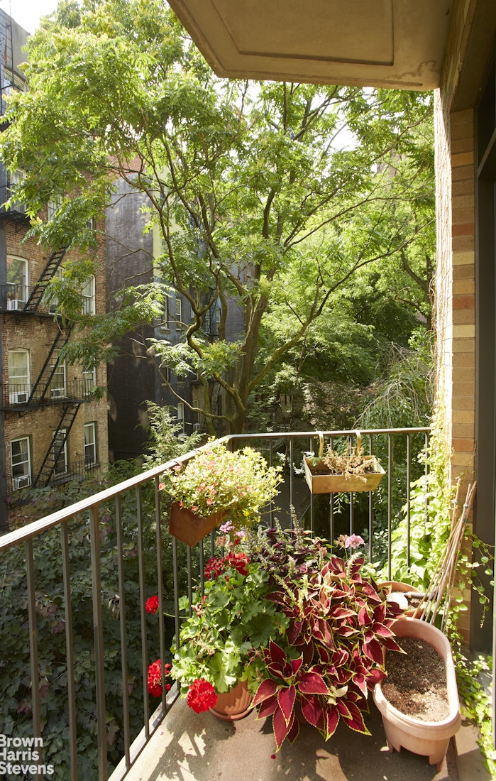 180 East 93rd Street 4 Carnegie Hill New York NY 10128