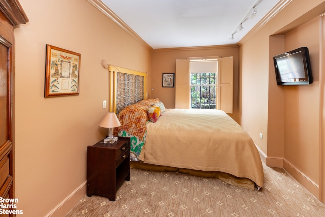 48 Gramercy Park North 1B Gramercy Park New York NY 10010