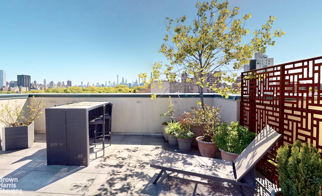 2098 Frederick Douglass Blvd. 3D West Harlem New York NY 10026