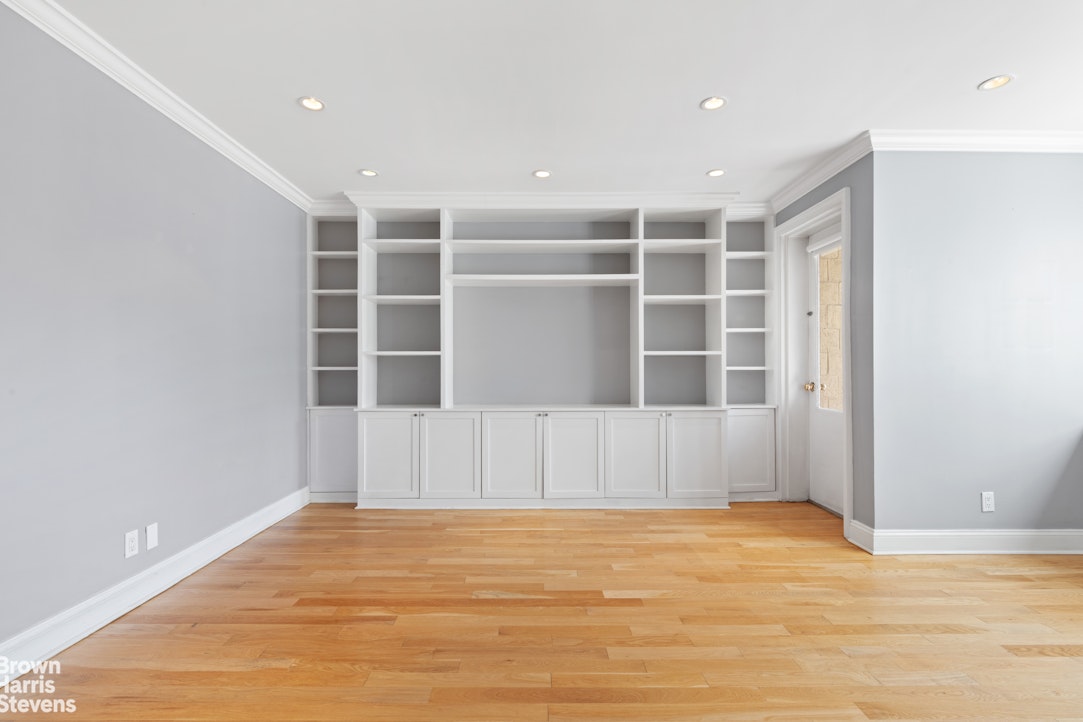 85 Eighth Avenue 5W Chelsea New York NY 10011