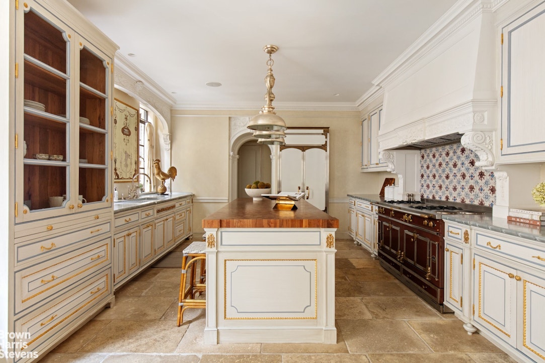 730 Park Avenue 15/16A Upper East Side New York NY 10021