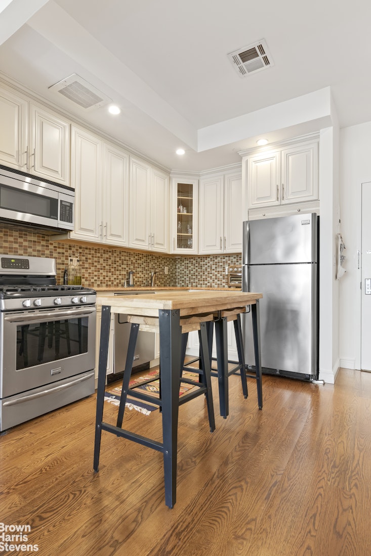 199 Huron Street 4D Greenpoint Brooklyn NY 11222