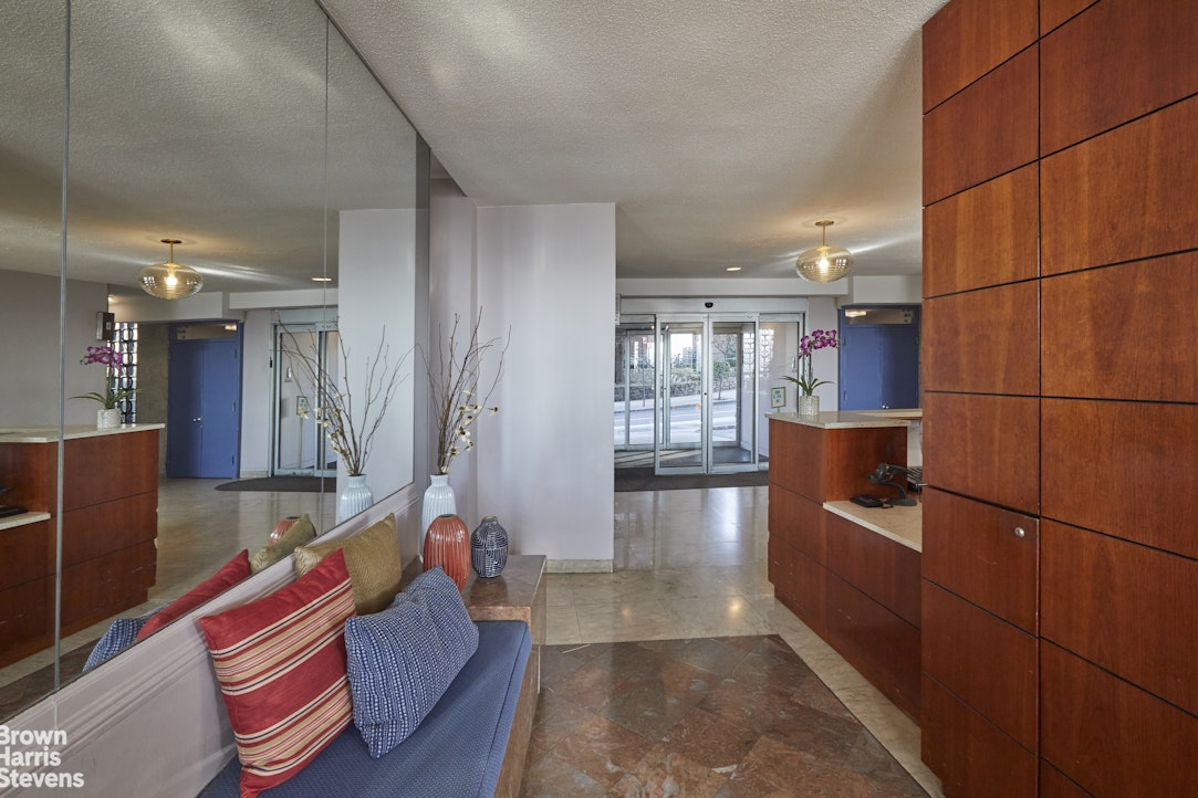 2400 Johnson Avenue 12F Riverdale Bronx NY 10463