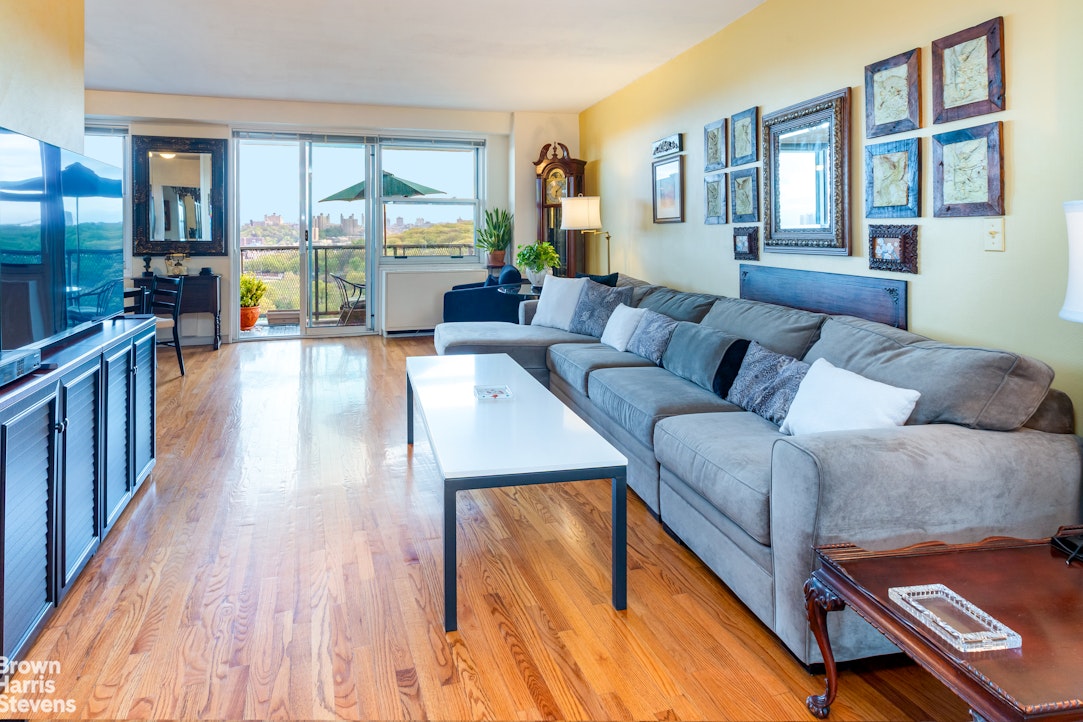 2400 Johnson Avenue 12F Riverdale Bronx NY 10463