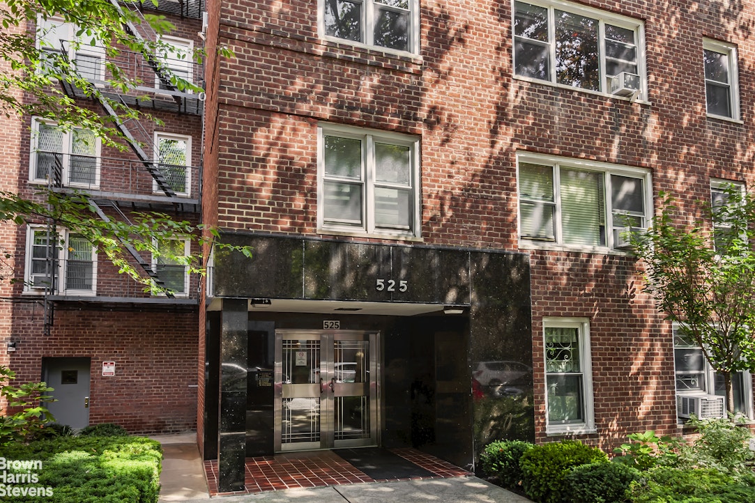 525 West 236th Street 6A Spuyten Duyvil Bronx NY 10463