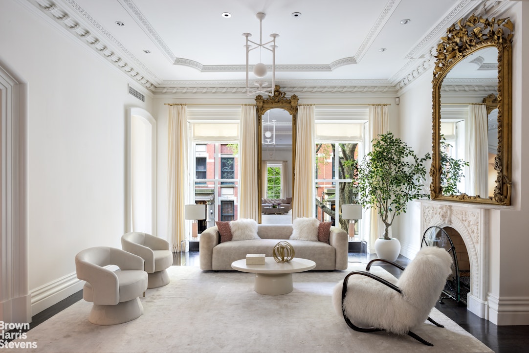 47 West 9th Street Greenwich Village New York NY 10011