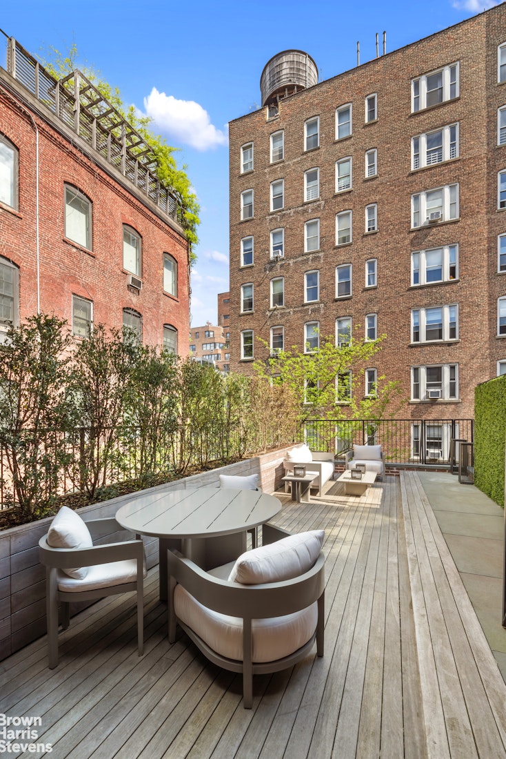47 West 9th Street Greenwich Village New York NY 10011