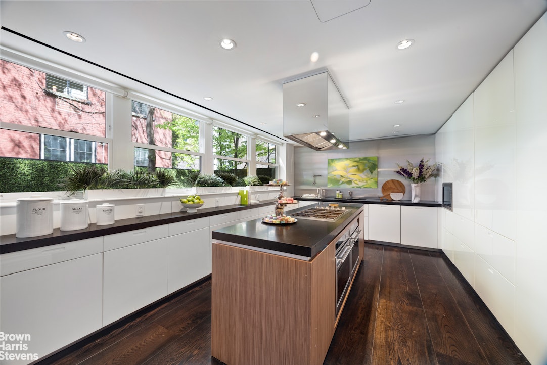 47 West 9th Street Greenwich Village New York NY 10011