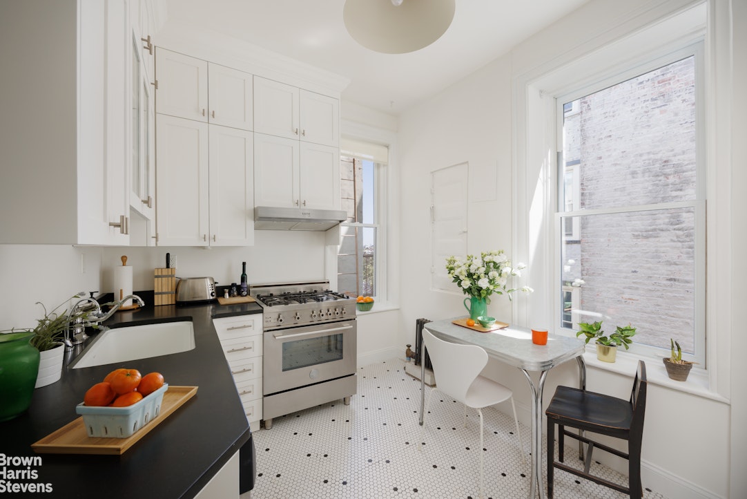 126 Greene Avenue 4W Clinton Hill Brooklyn NY 11238