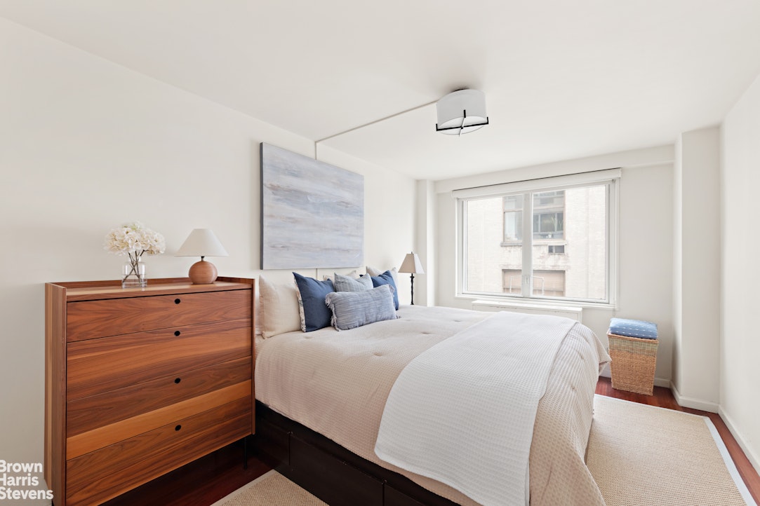 301 East 22nd Street 7S Gramercy Park New York NY 10010