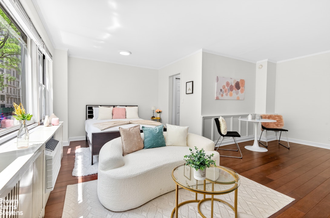 167 East 67th Street 2B Upper East Side New York NY 10065