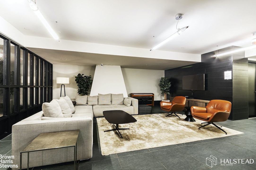 51 Jay Street 3E Dumbo Brooklyn NY 11201