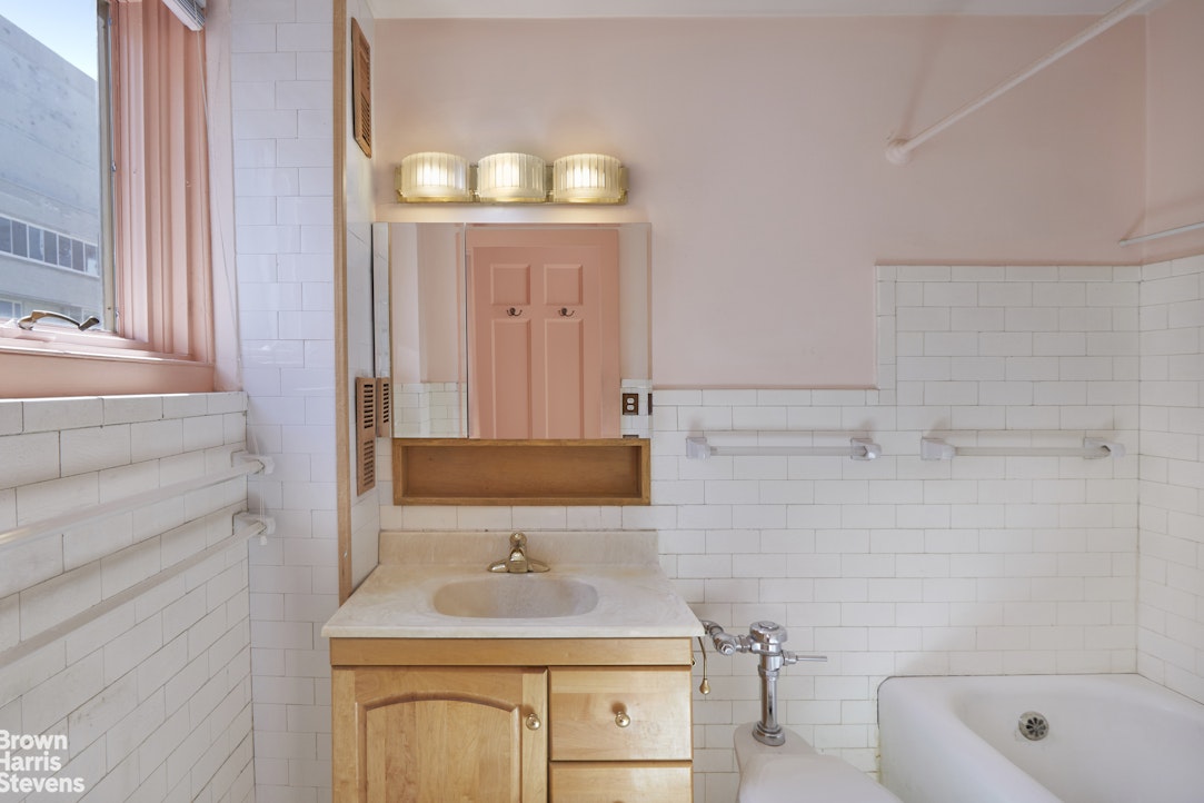 350 East 57th Street 15A Sutton Place New York NY 10022