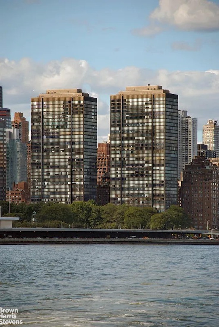 870 United Nations Plaza 20B Beekman Place New York NY 10017