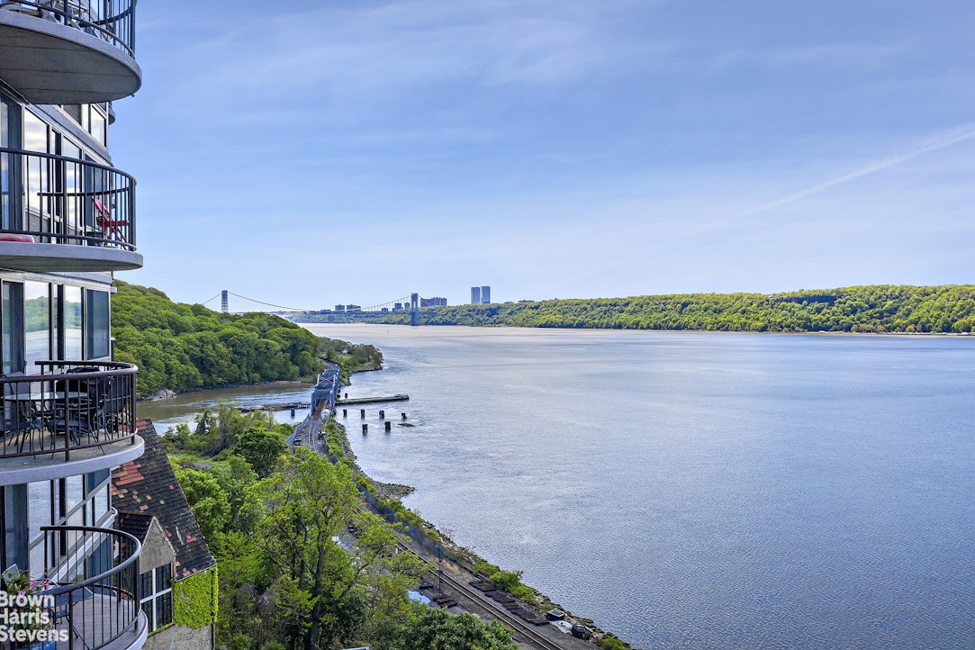 2521 Palisade Avenue 11B Spuyten Duyvil Bronx NY 10463