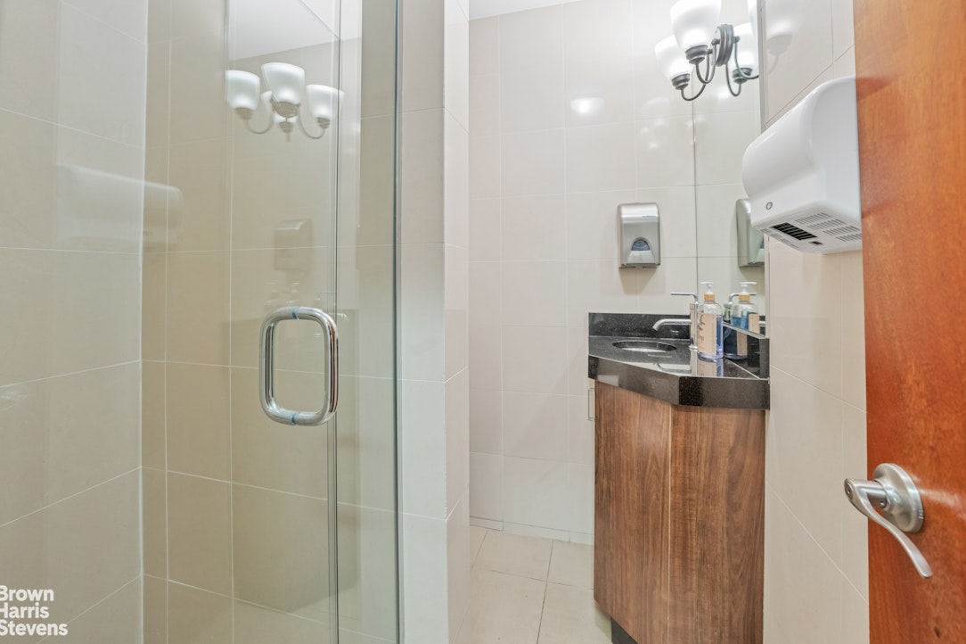 235 East 22nd Street 1EF Gramercy Park New York NY 10010
