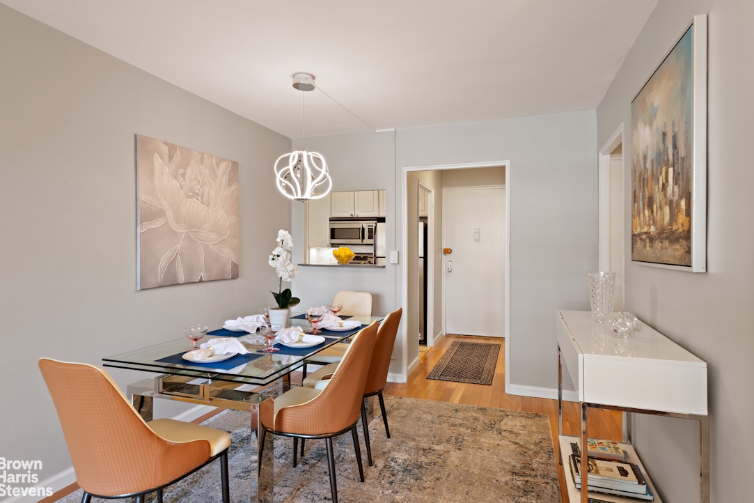165 West 66th Street 6F Lincoln Square New York NY 10023