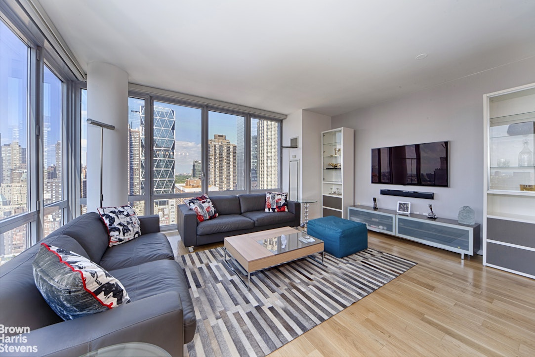 310 West 52nd Street Clinton New York NY 10019