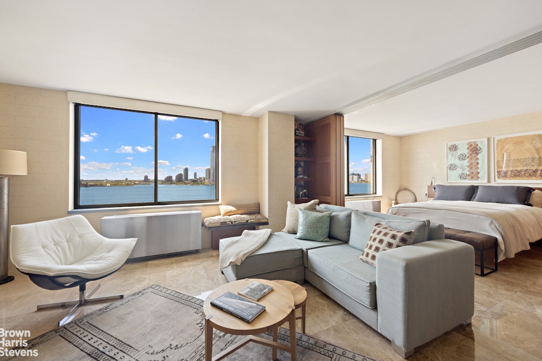 21 South End Avenue PH1E Battery Park City New York NY 10280
