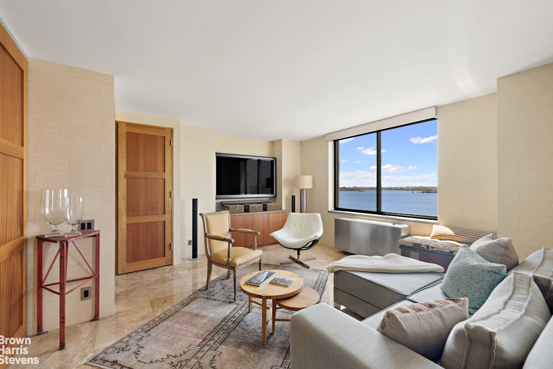 21 South End Avenue PH1E Battery Park City New York NY 10280