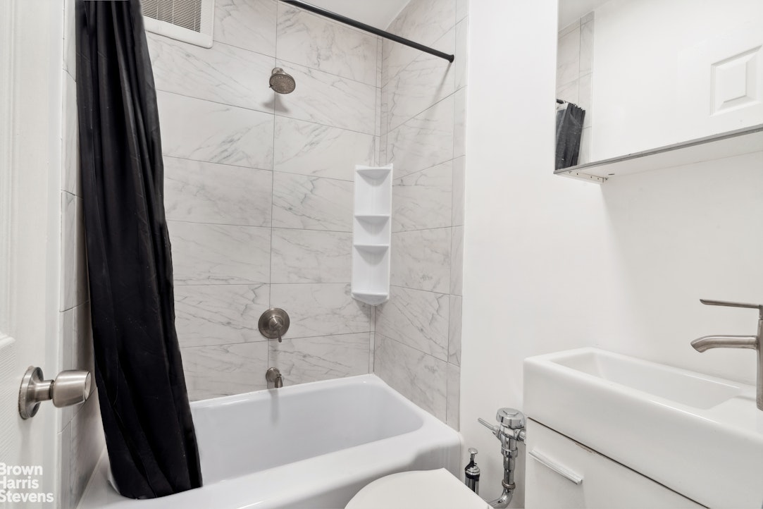 453 West 22nd Street Chelsea New York NY 10011