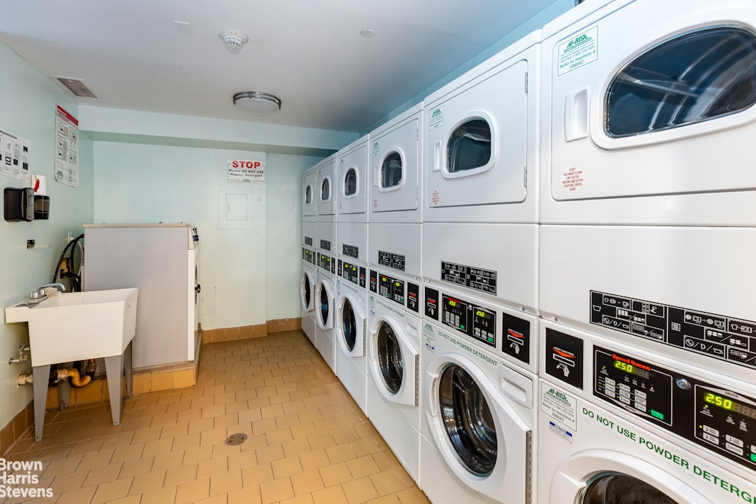 516 West 47th Street N4B Clinton New York NY 10036