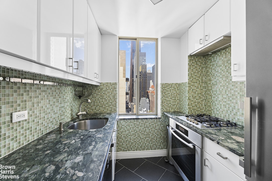 236 East 47th Street 30E Turtle Bay New York NY 10017