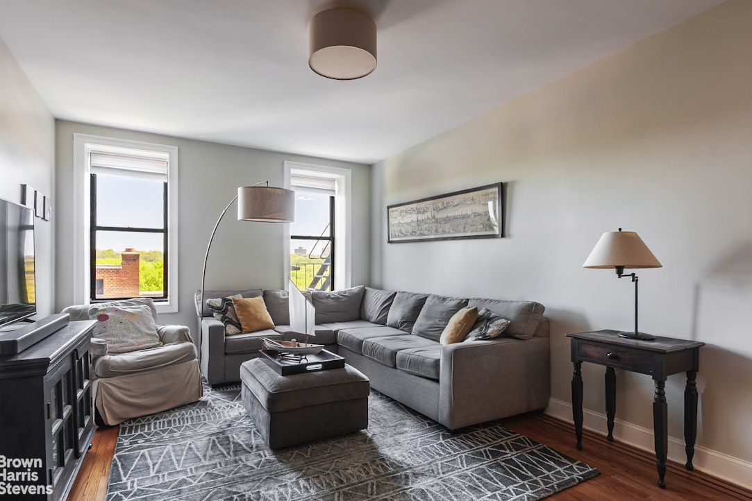 4414 Cayuga Avenue Riverdale Bronx NY 10471