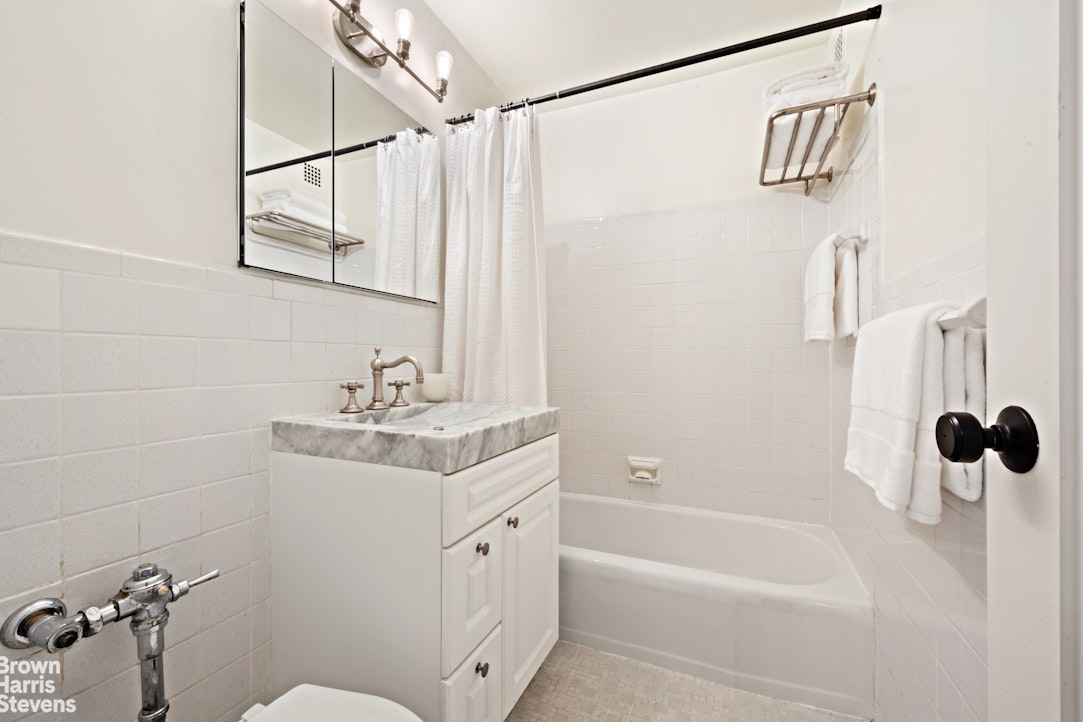 61 Jane Street 6N W. Greenwich Village New York NY 10014