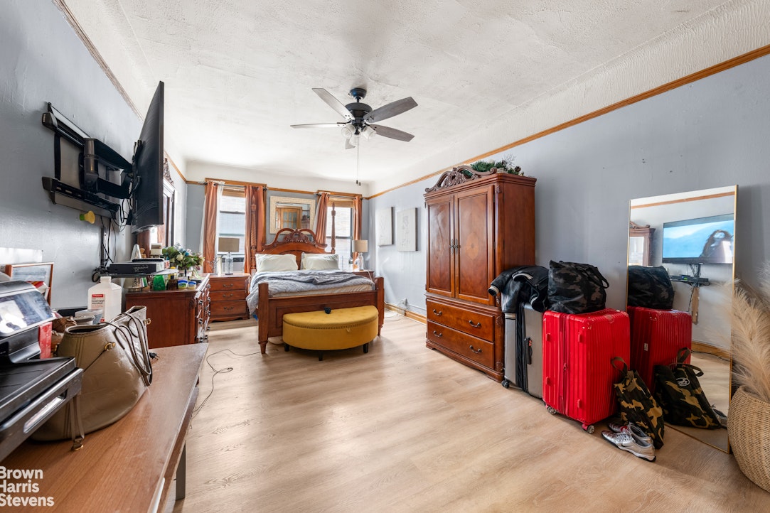 1040 Carroll Street 4J Crown Heights Brooklyn NY 11225