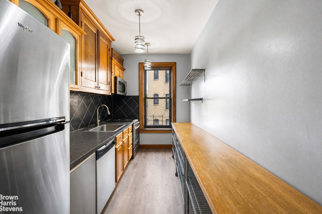 1040 Carroll Street 4J Crown Heights Brooklyn NY 11225