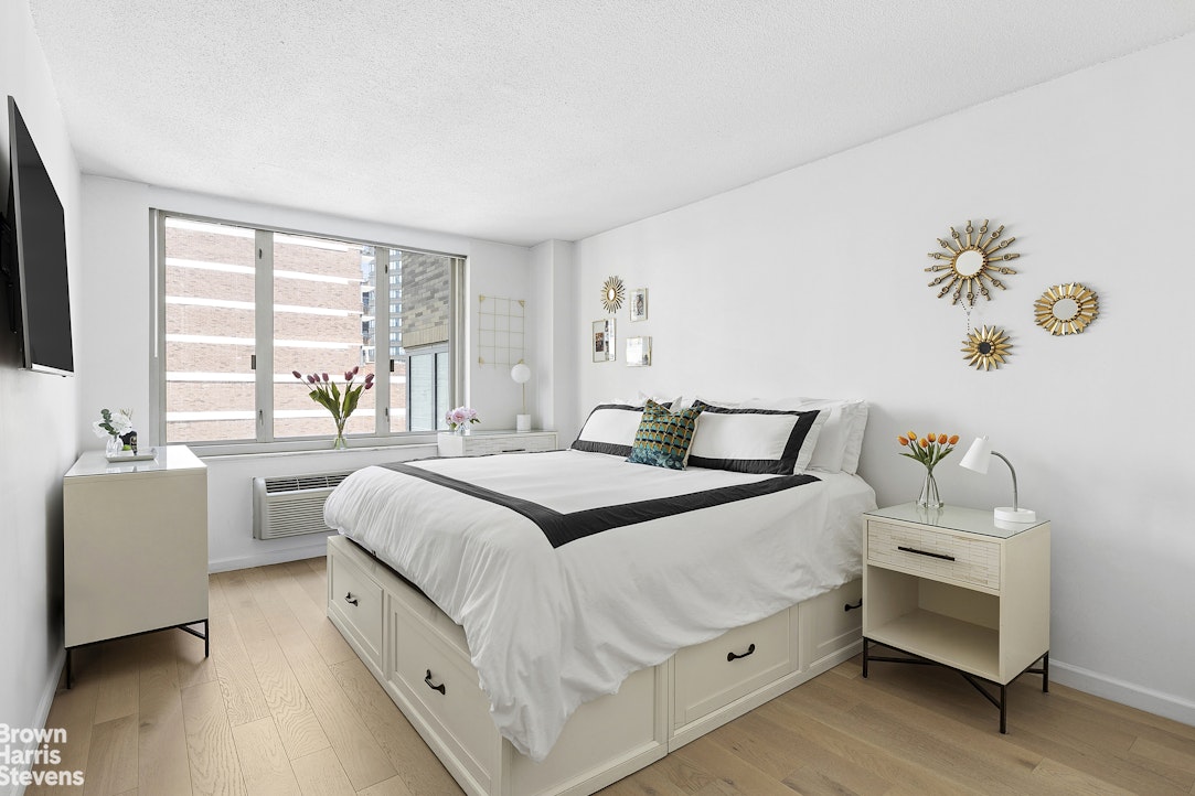 130 West 67th Street 9C Lincoln Square New York NY 10023