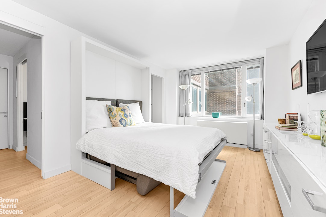 322 West 57th Street 49Q Clinton New York NY 10019