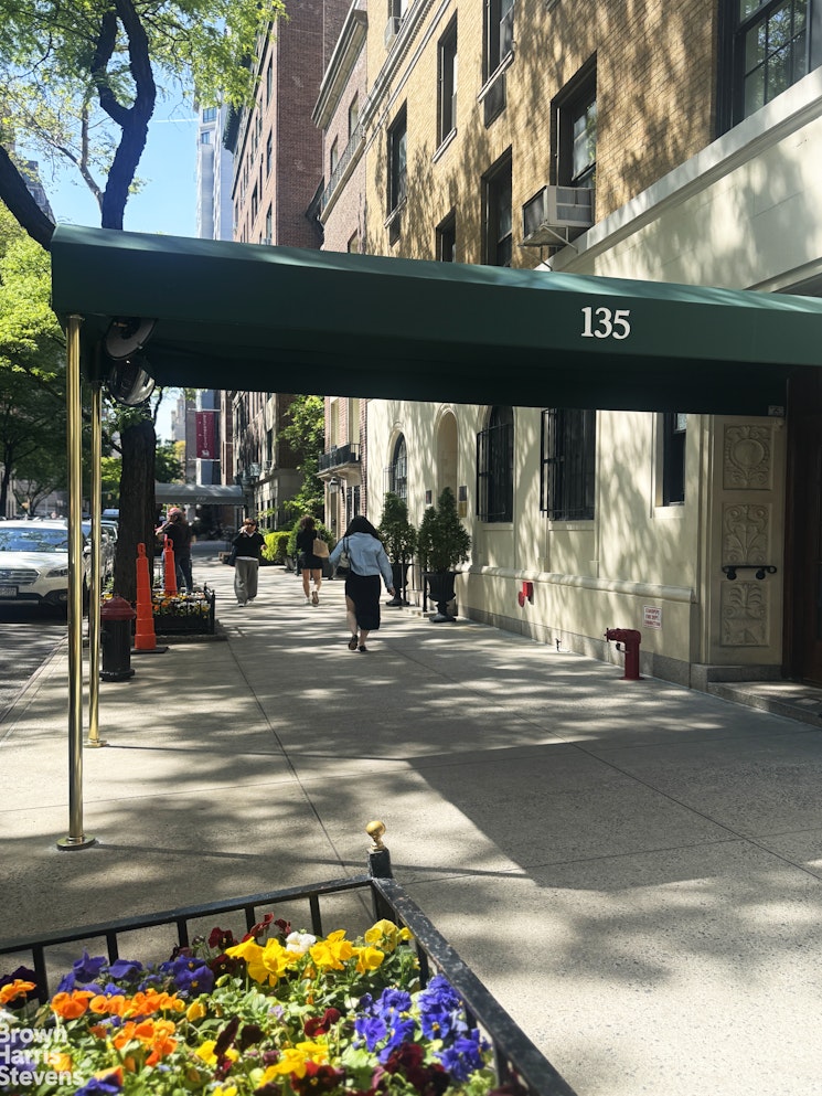 135 East 74th Street 3C Upper East Side New York NY 10021