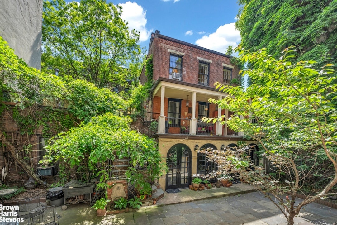 420 West 46th Street 2R Clinton New York NY 10036
