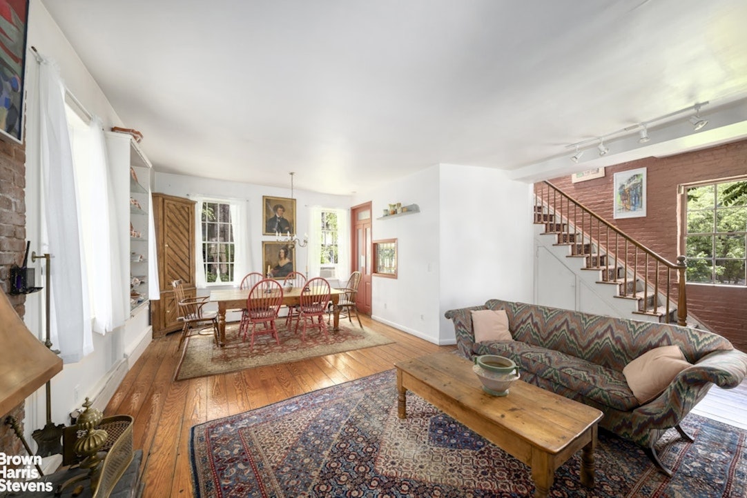 420 West 46th Street 2R Clinton New York NY 10036