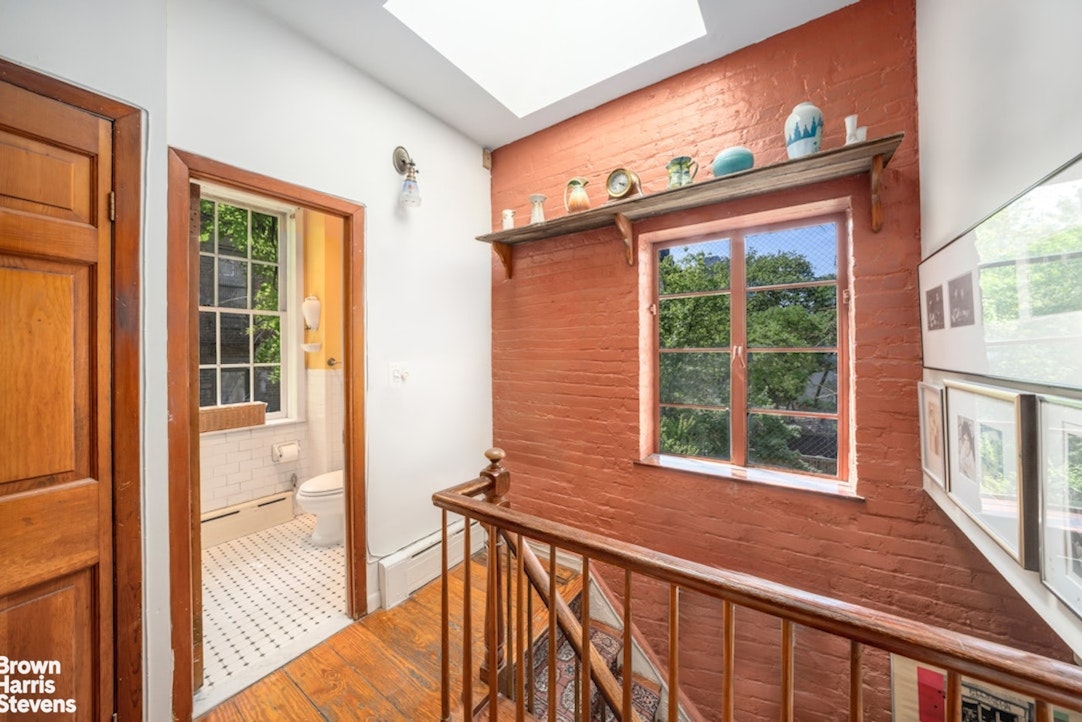 420 West 46th Street 2R Clinton New York NY 10036